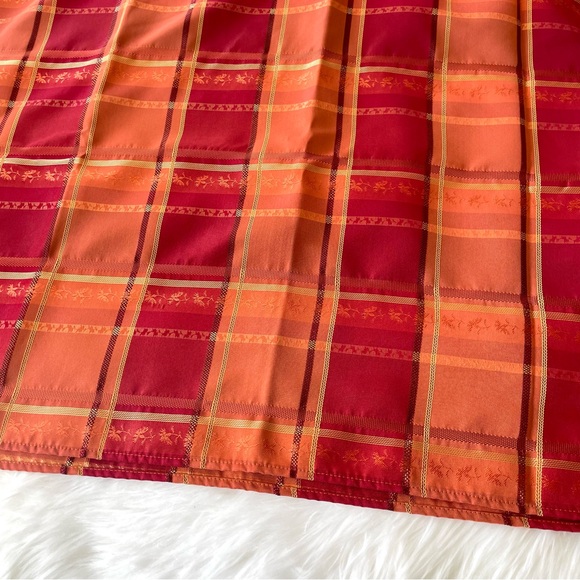 Better Homes and Gardens Fall Plaid Tablecloth Red Orange Rectangular 100 x 58 - Picture 6 of 8